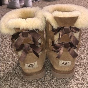 bailey bow uggs